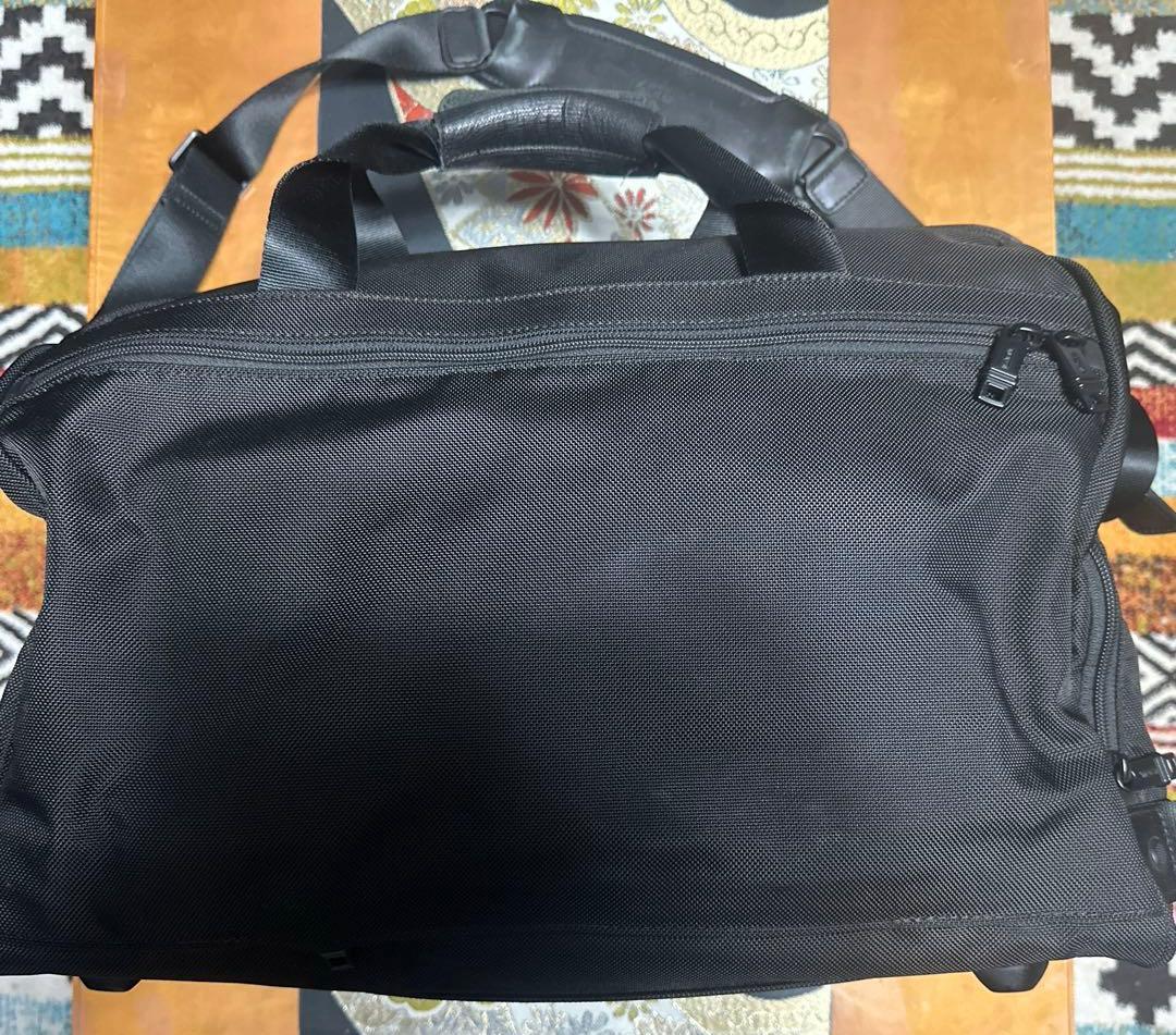 TUMIのゴルフ用のバック