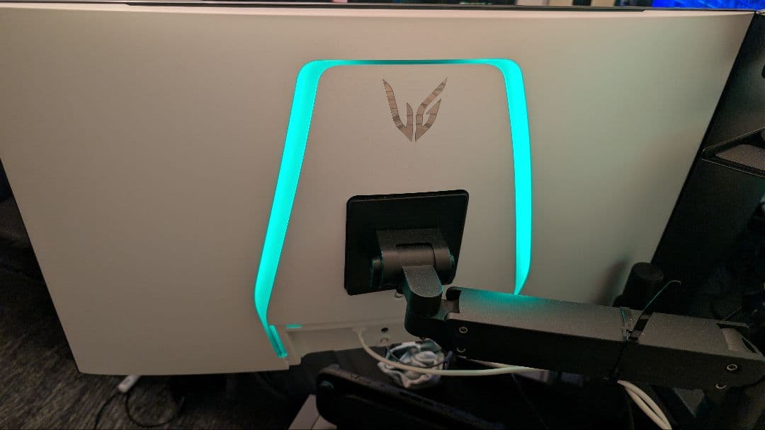 最終値下げ LG OLED 32GS95UV-W 31.5インチ