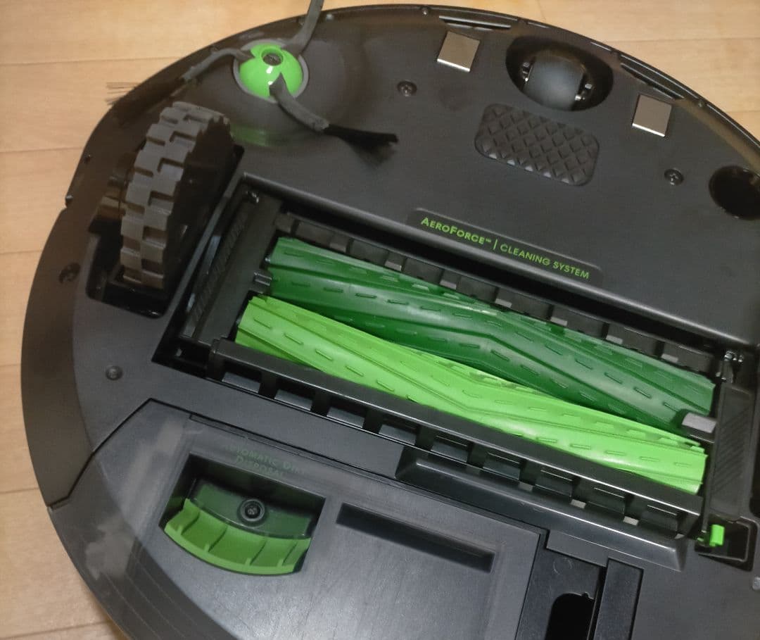 ルンバiRobotルンバi3+【22年製】合計使用時間30時間未満