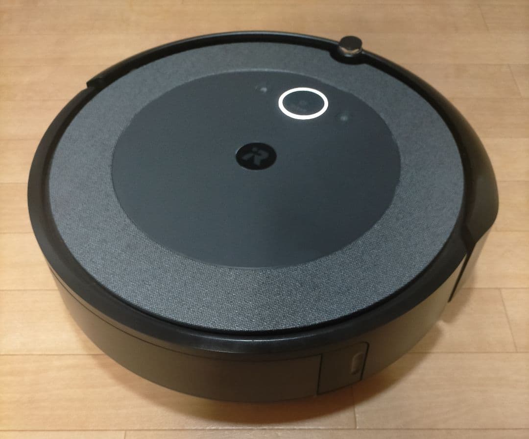 ルンバiRobotルンバi3+【22年製】合計使用時間30時間未満