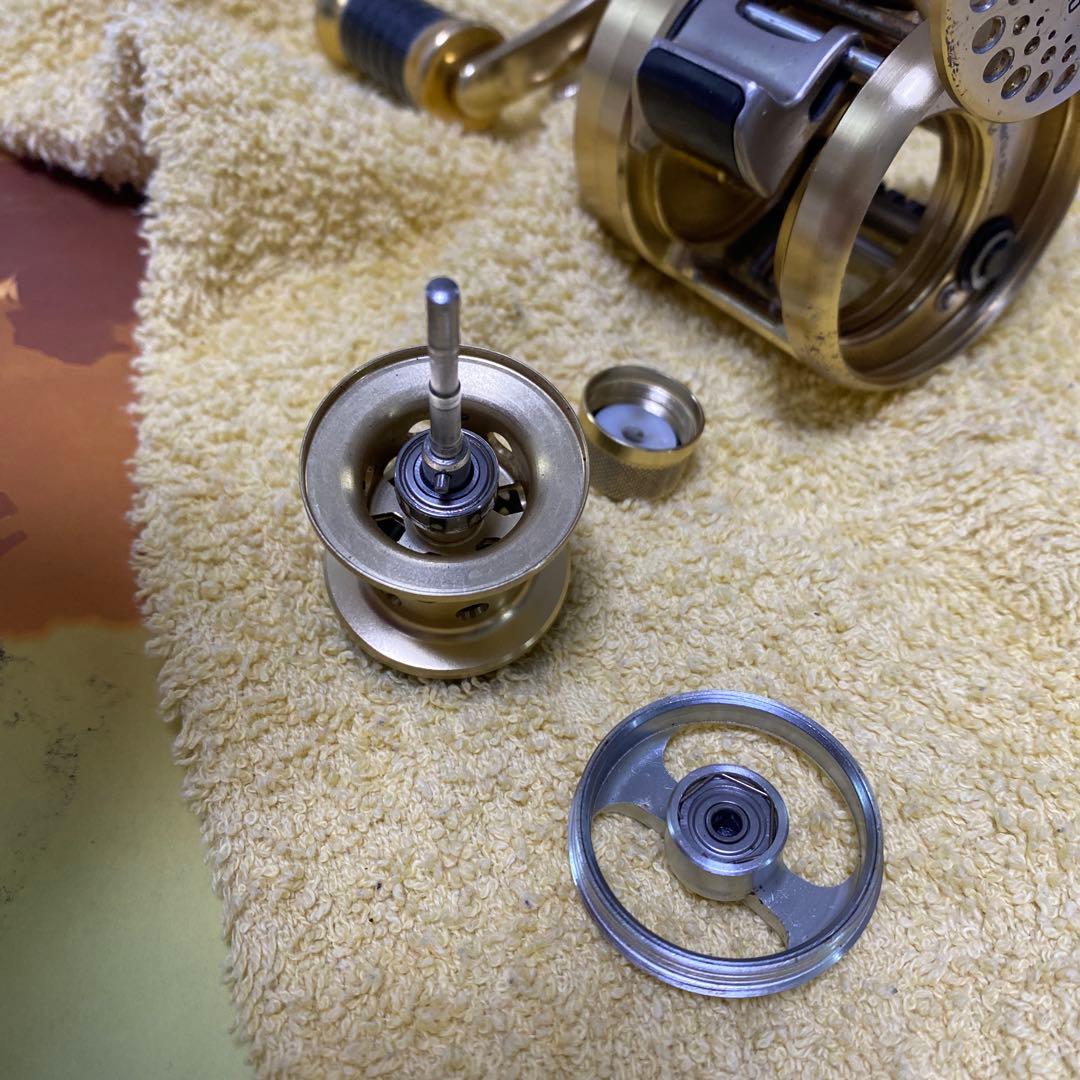 シマノ　04 カルカッタコンクエスト　50 中古品 最終値引き