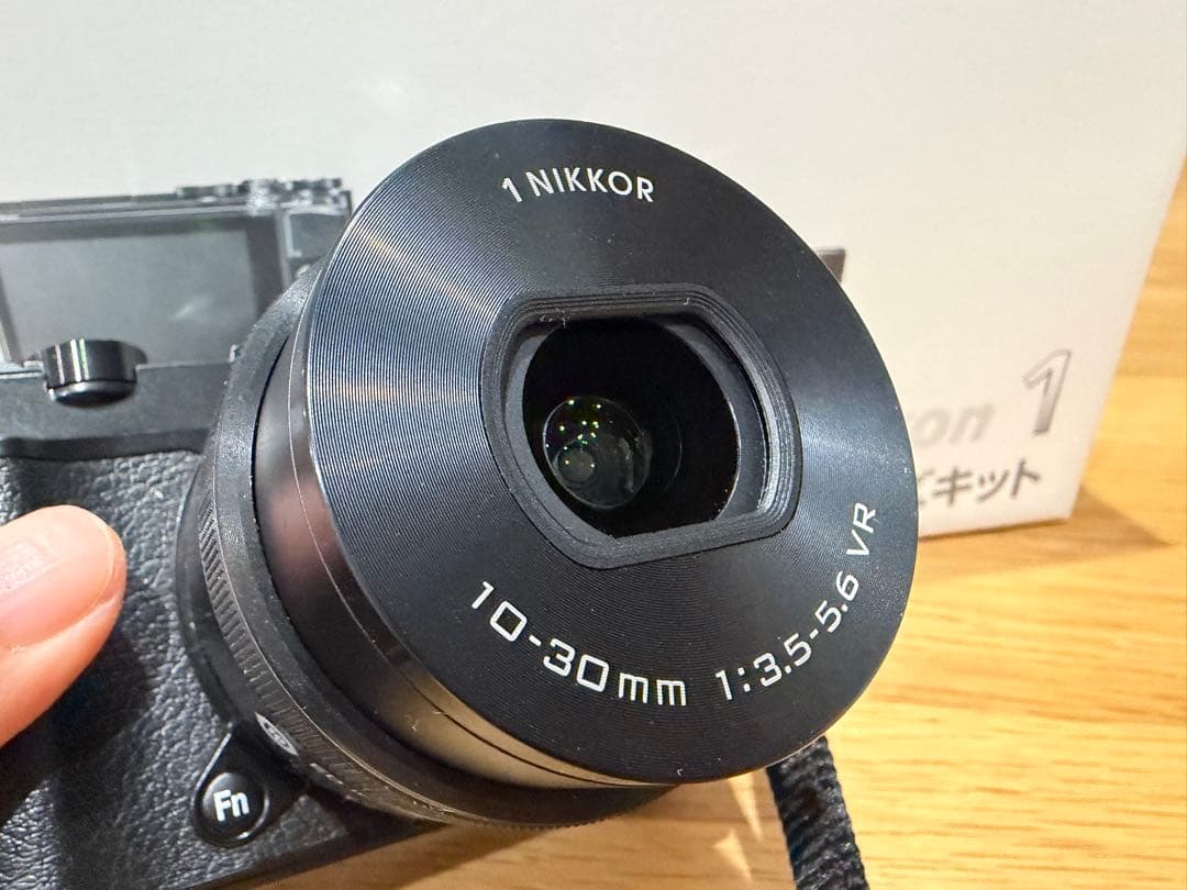 Nikon 1 J5 ダブルレンズキット ミラーレスカメラ ブラック