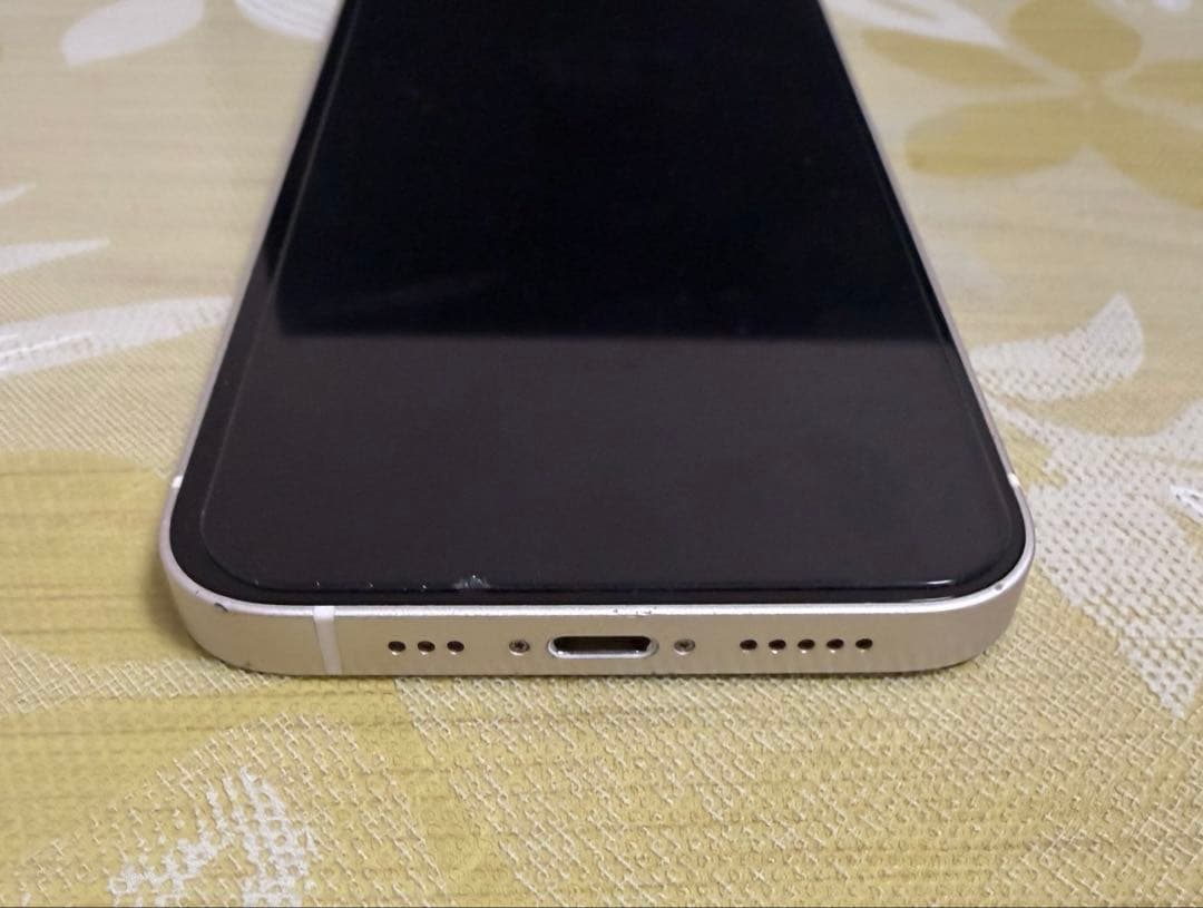 Apple iPhone12 ホワイト　本体のみ