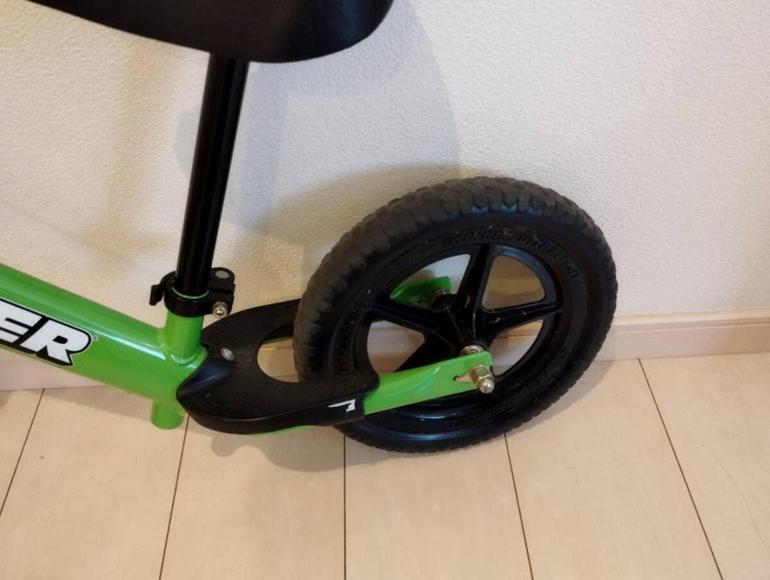 ストライダー STRIDER グリーン SPORT スポーツ 12インチ