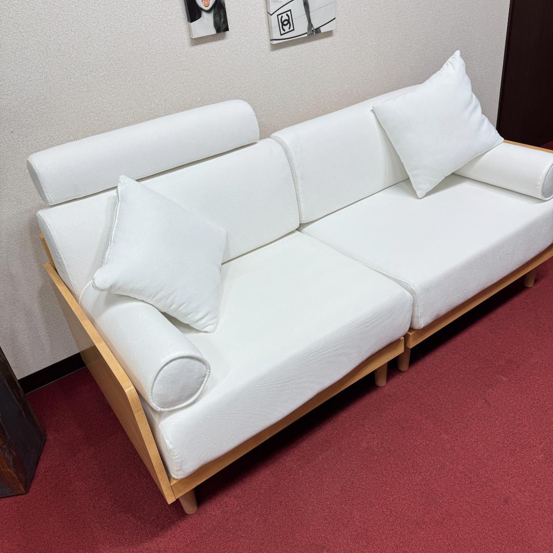 東京23区送料無料　美品2人ソファー　可愛い白色　洗浄/除菌済み