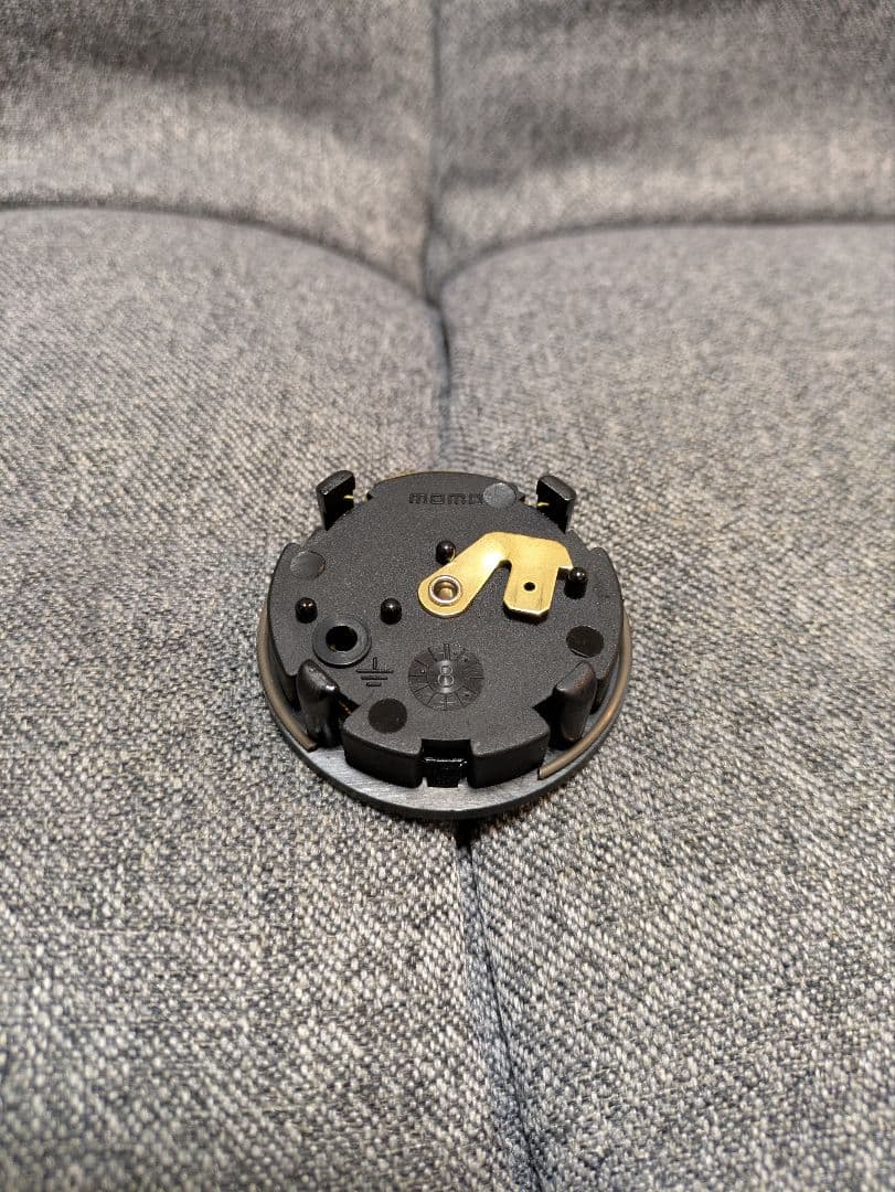 MOMO TUNER BK 32Φ