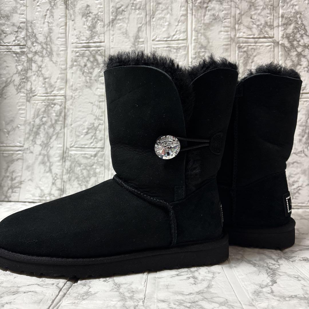 チャイロイコグマ です★UGG ★ ブーツ ★ 未使用品
