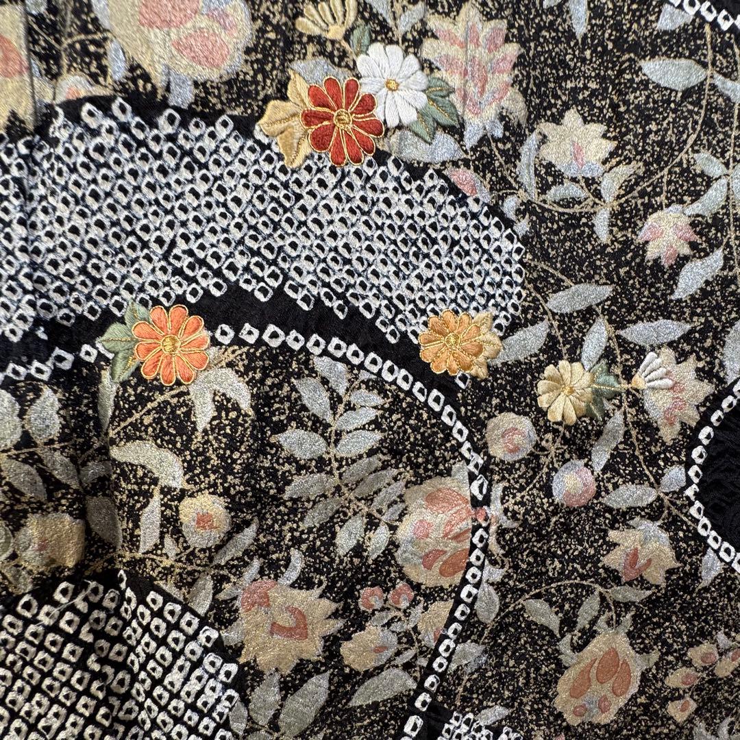 超美品　正絹　袷　訪問着　着物　黒　金　総絞り　刺繍　161裄65 花柄　川