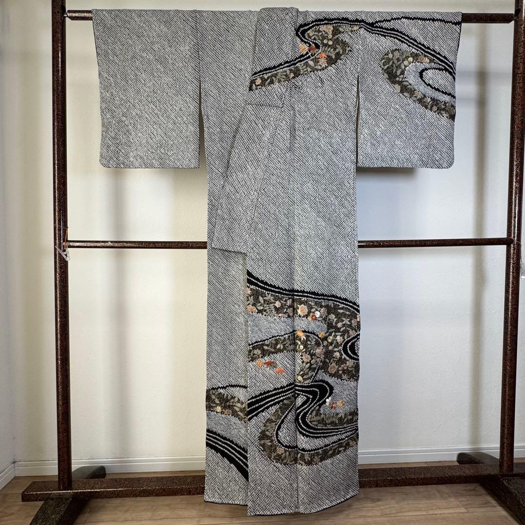 超美品　正絹　袷　訪問着　着物　黒　金　総絞り　刺繍　161裄65 花柄　川
