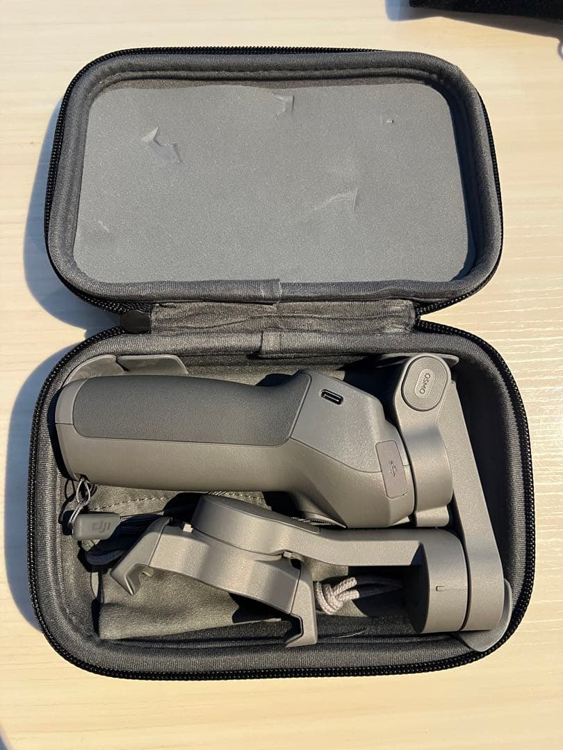 DJI ディージェイアイ　OSMO Mobile3 コンボ　ジンバル