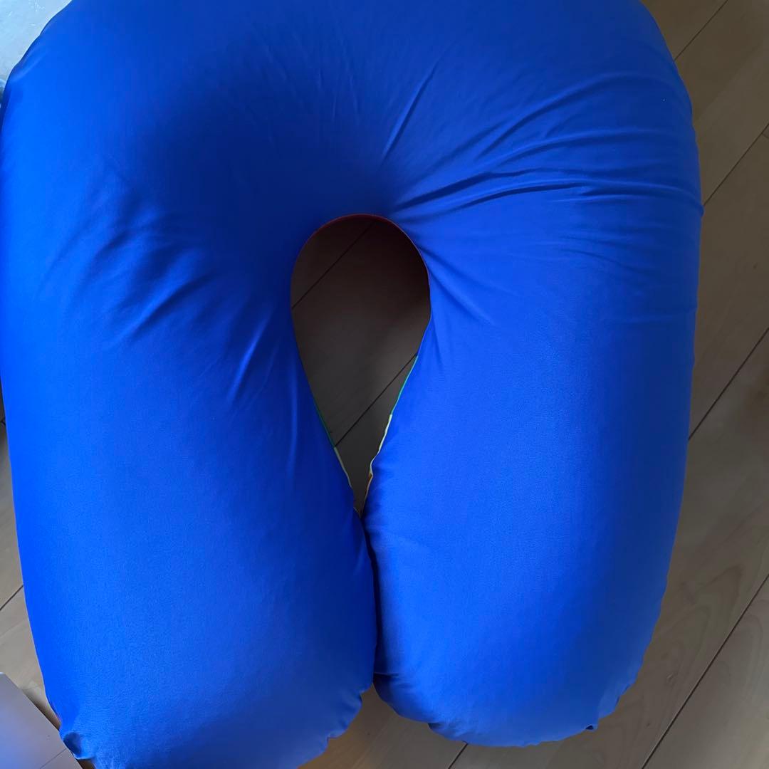 ヨギボー　レインボーカラー ビーズクッション　U字　カバー新品付き