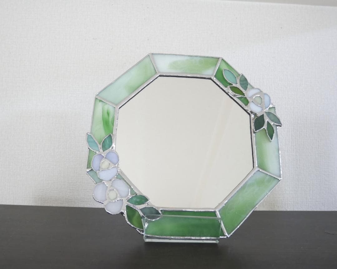 *✴︎:.。マーブルグリーンの八角形の鏡♪　（size20㎝/Max22㎝）