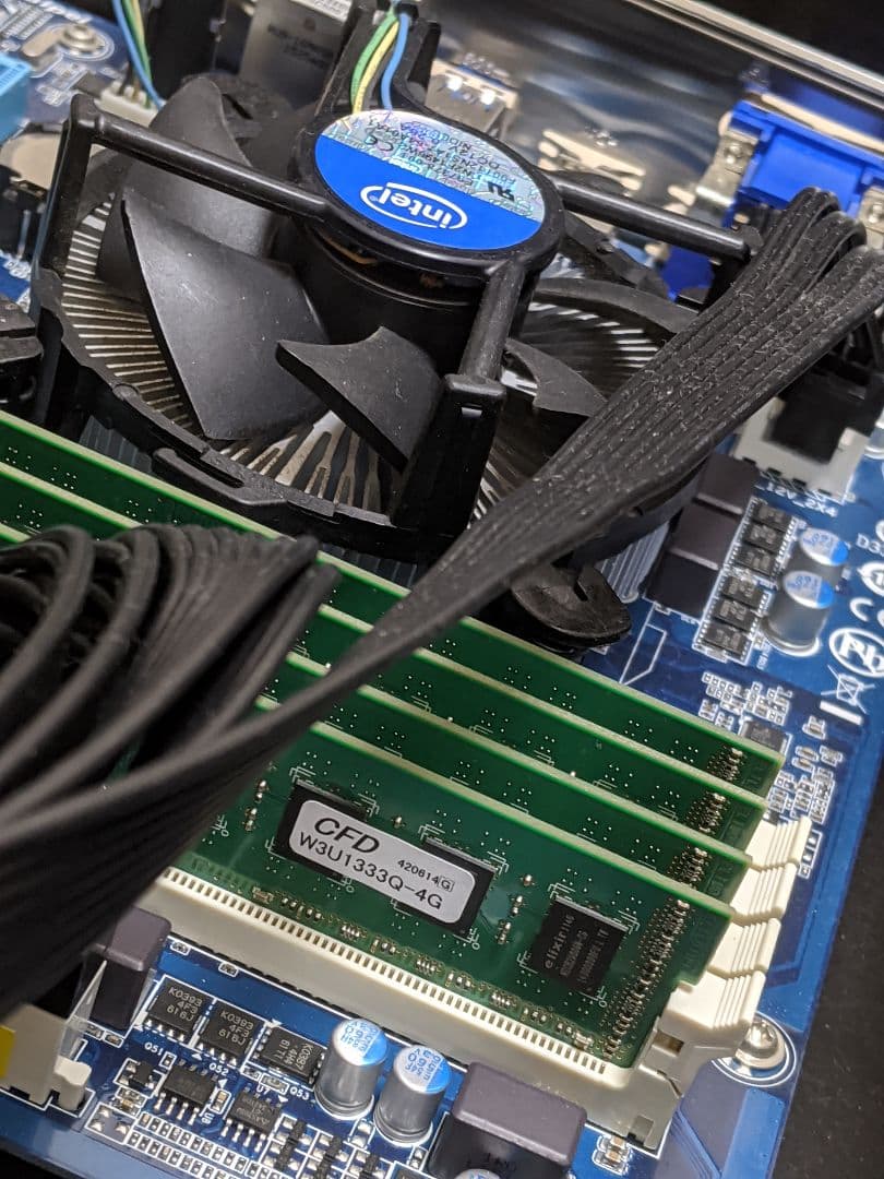 自作デスクトップPC　GIGABYTE GA-B75M-D3H