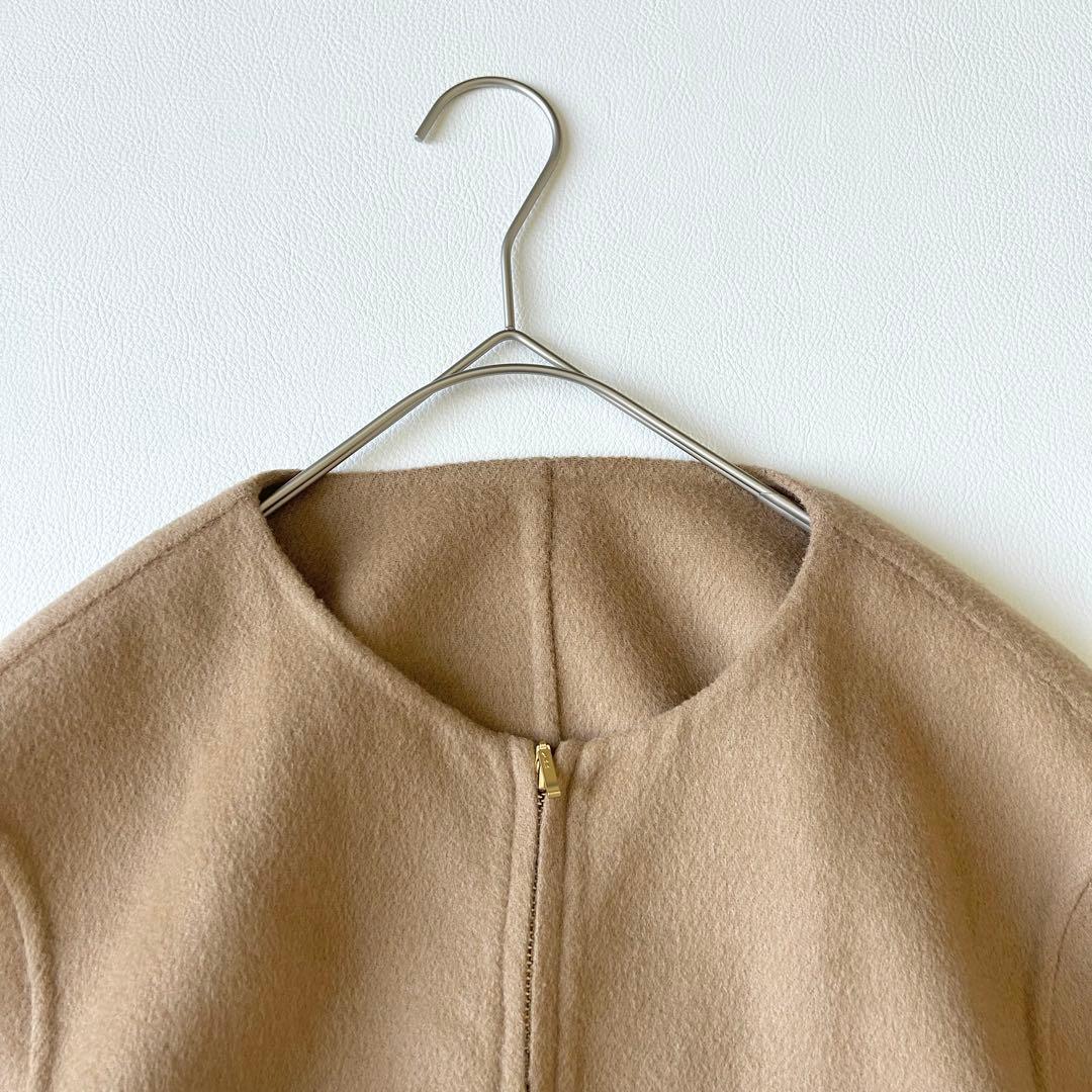 3043y美品 23区 24年 ライトリバーショートコート ベージュ ケープ風