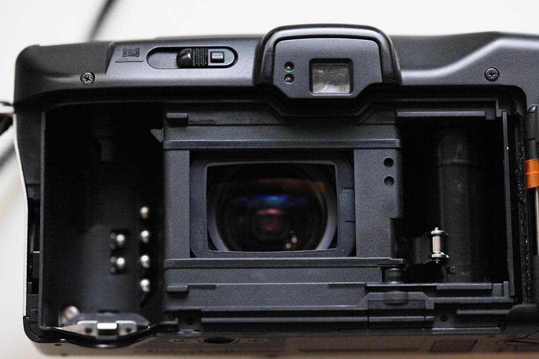 Canon Autoboy S II フィルムカメラ　Q875