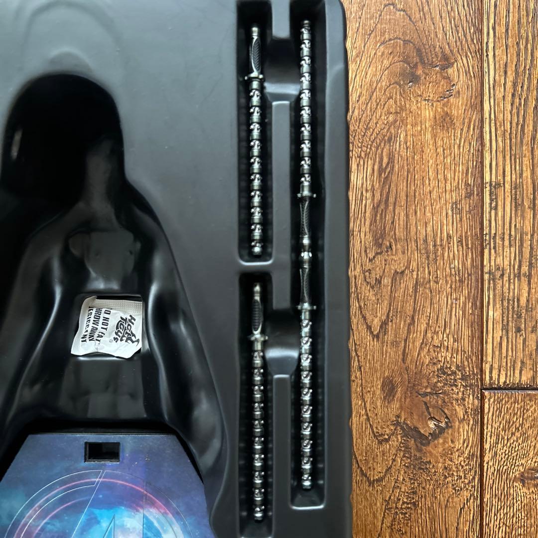 ホットトイズ　ブラック・ウィドウ フィギュア アベンジャーズインフィニティウォー