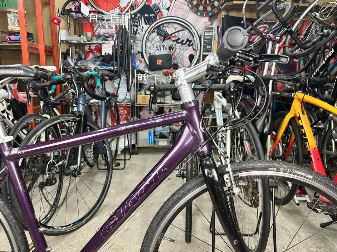 エスケープR3 基本分解発送送料無料！近県の方完成車直接配送等ご相談ください！