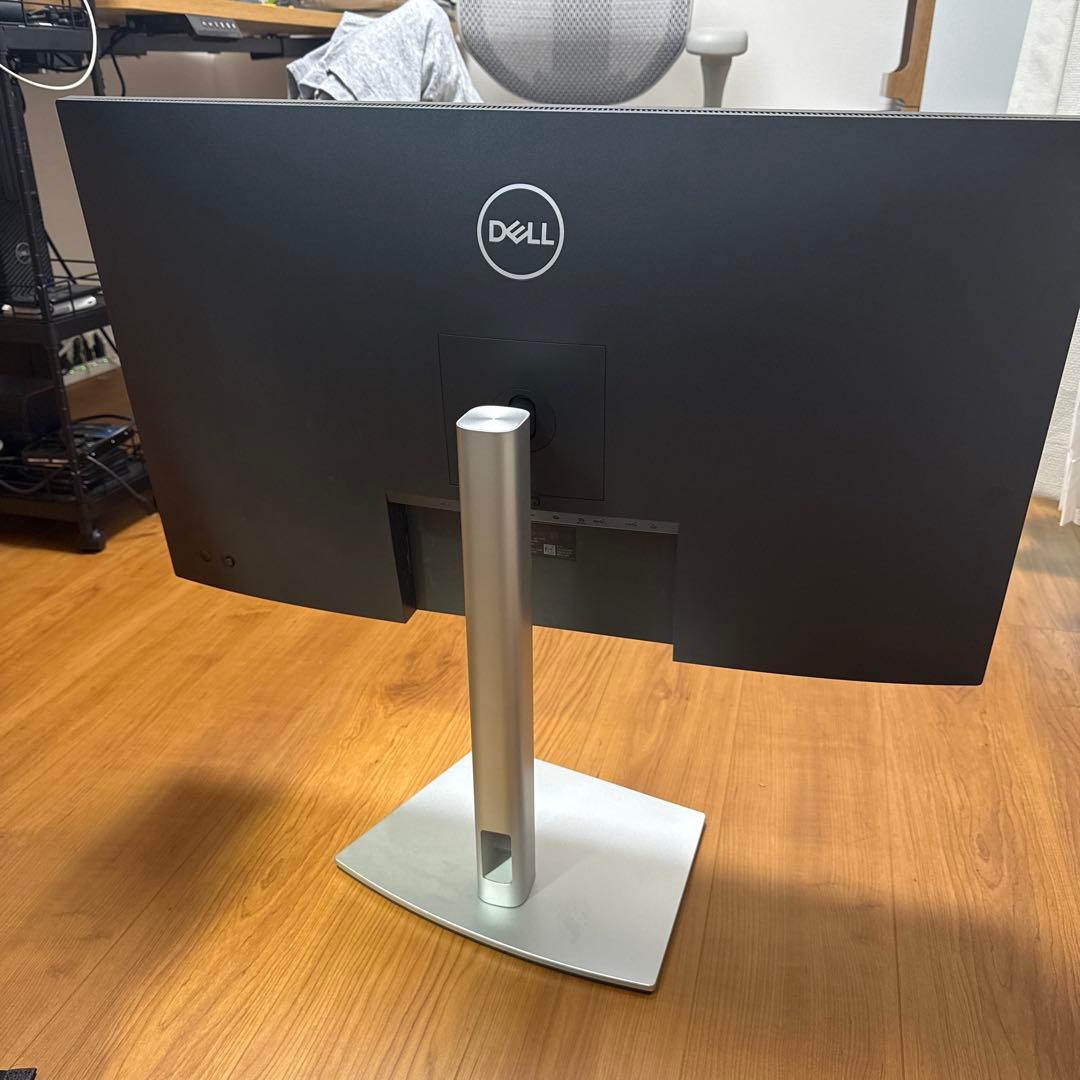 DELL P3223QE モニター 本体