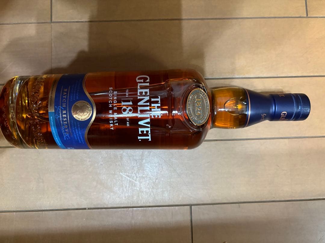 【新品未開栓】ザ・グレンリベット 18年 700ml 箱付き 正規品 ウイスキー