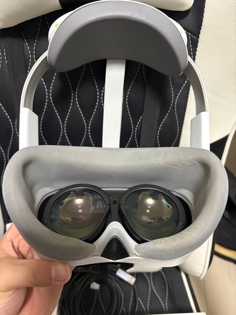 PICO 4 Ultra➕motionトラッカー×4つ