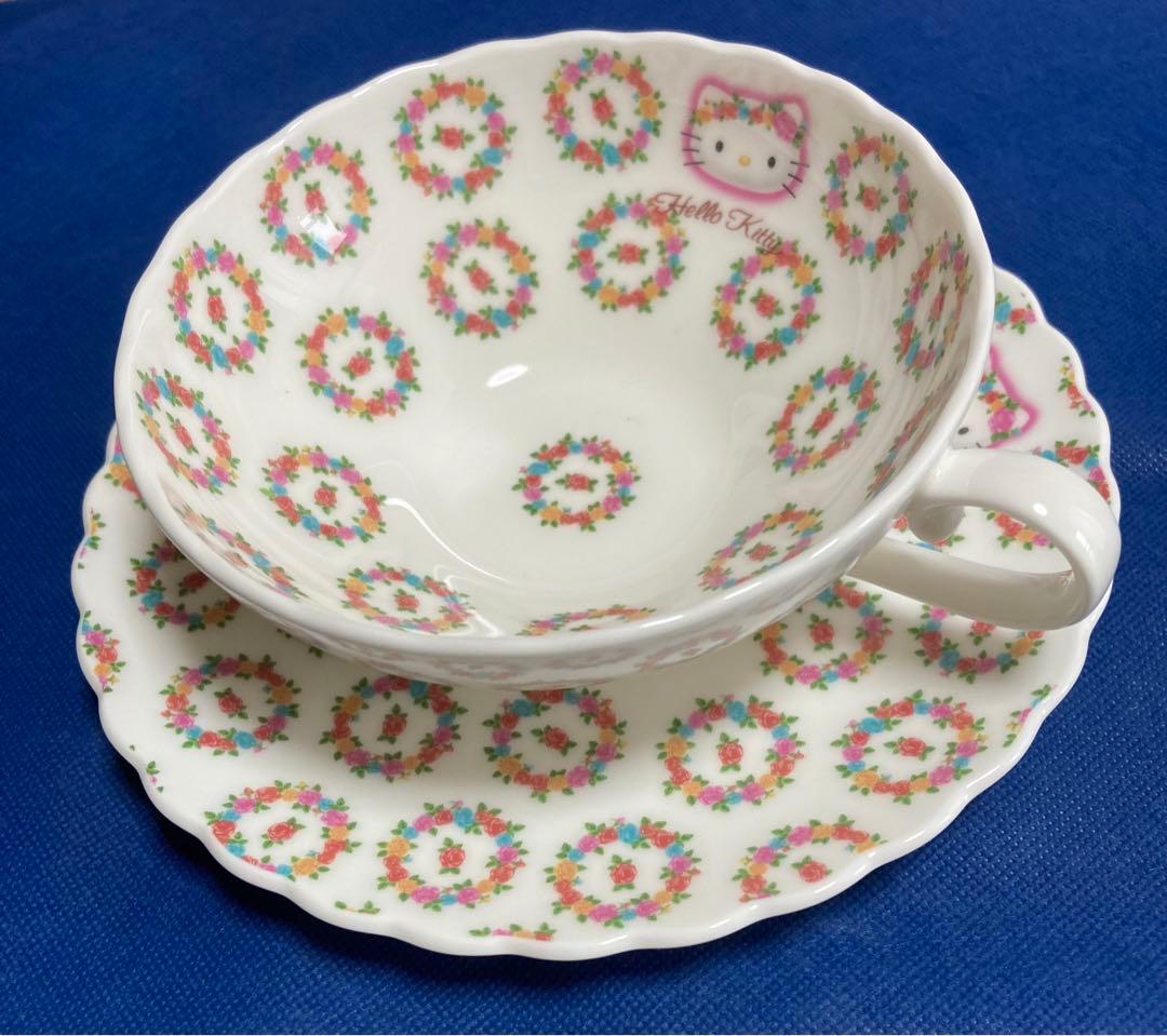 # ハローキティ世界限定999セット　希少生産2001 チャイナボーンセット