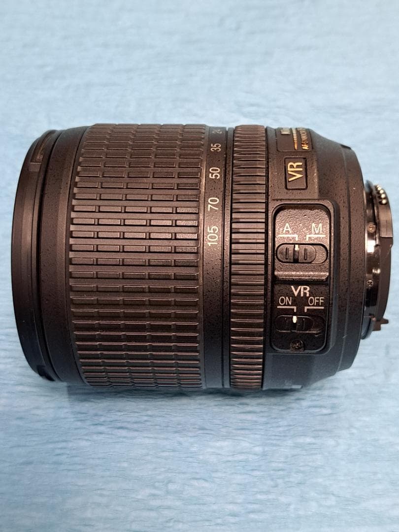 最終特別特価　Nikon D3100【大人気のメタリックRED】 ズームレンズ