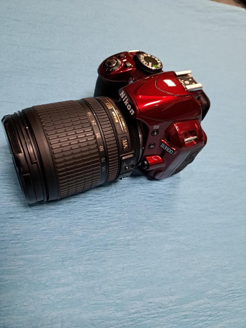 最終特別特価　Nikon D3100【大人気のメタリックRED】 ズームレンズ