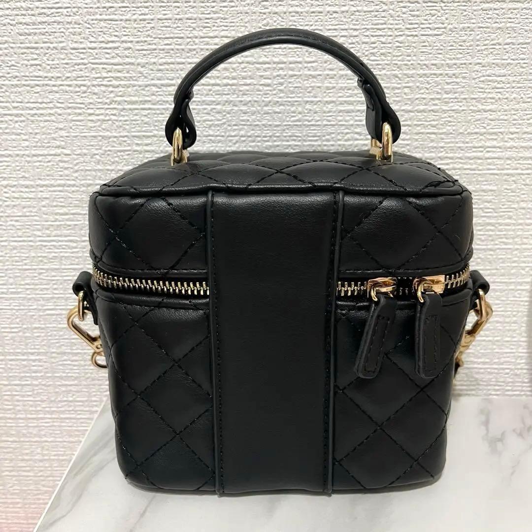 【本日限定価格】Darichキルティングスクエアミニバッグ ゴールドパーツ