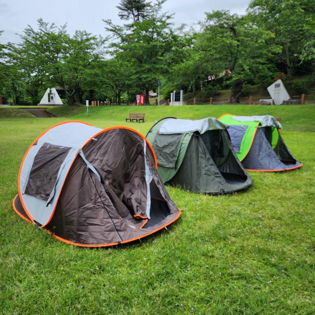 ポップアップテント　アウトドア　キャンプ　ドーム型テント　グリーン&オレンジ