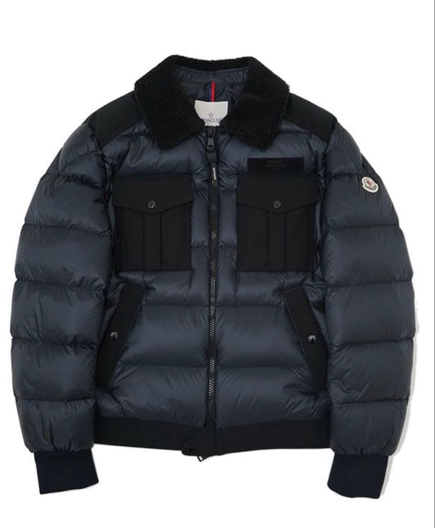 最終値下げCAMPEI GIUBBOTTO モンクレール　ダウン