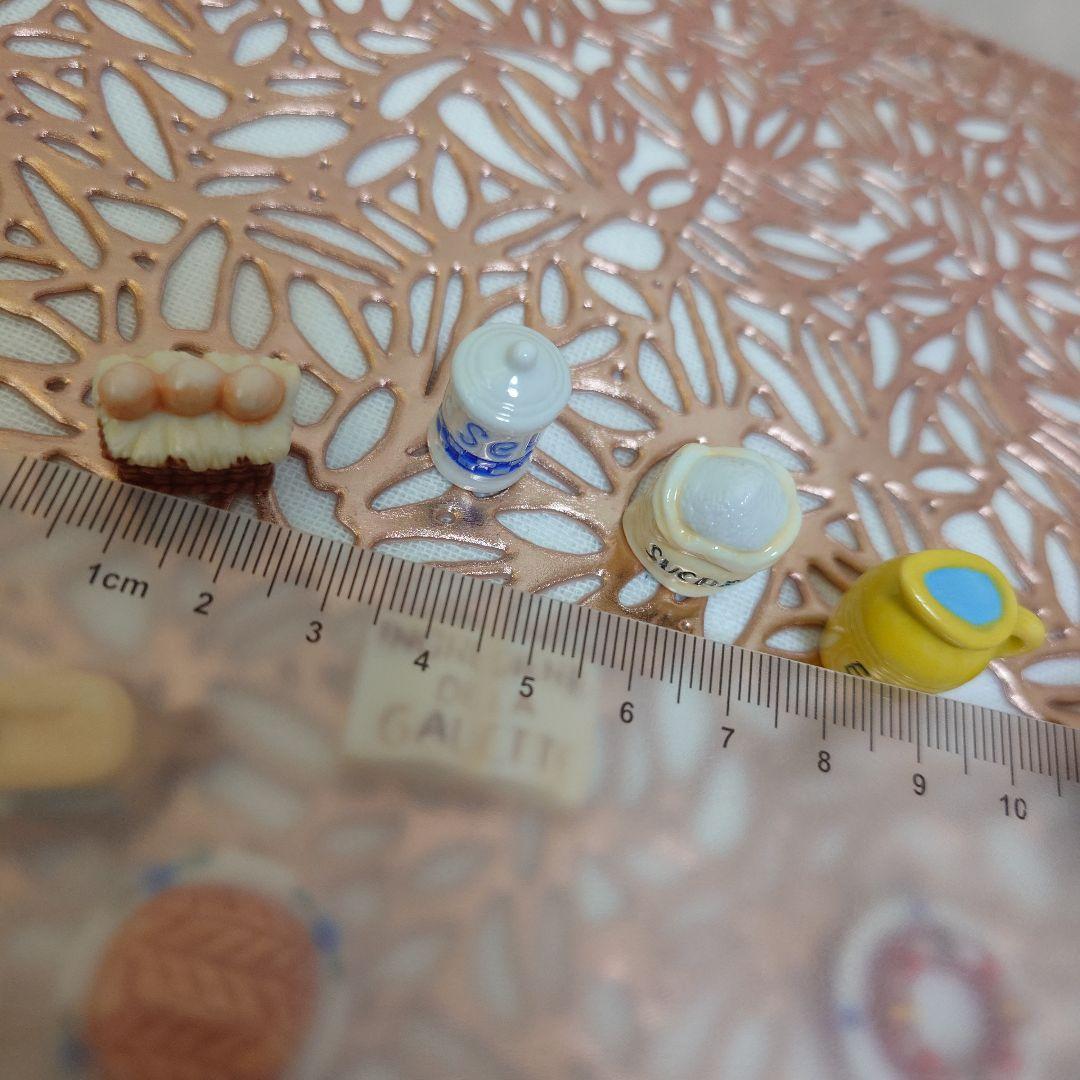 フェーヴ☆ガレット作り☆ガレット・デ・ロワ材料☆ミニチュア陶器　フランス雑貨