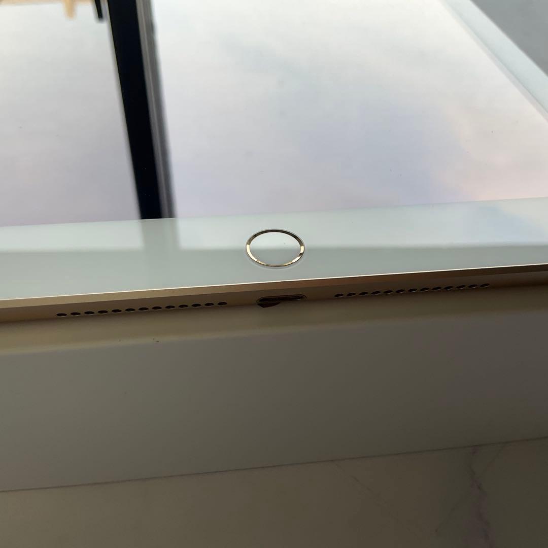 【超美品】Apple iPad 第5世代 Wi-Fi 32GB