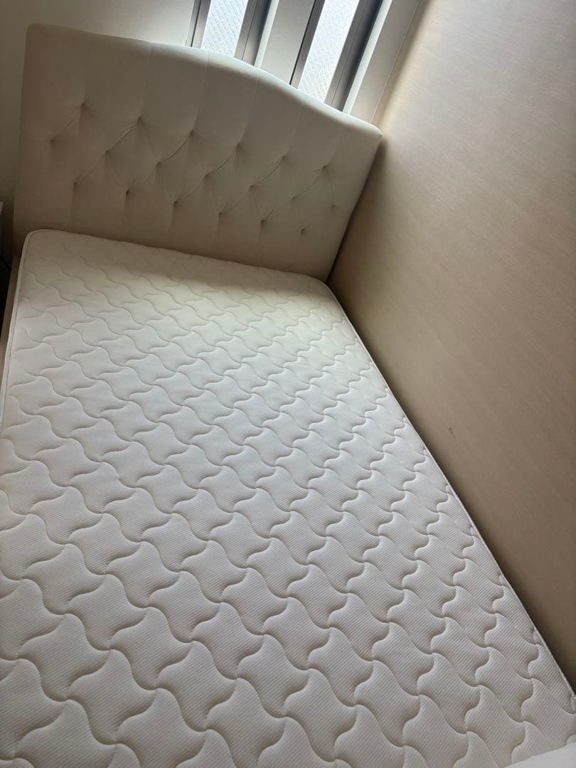 Francfranc ブリッサベッドディンプル　セミダブルホワイト　マットレス付