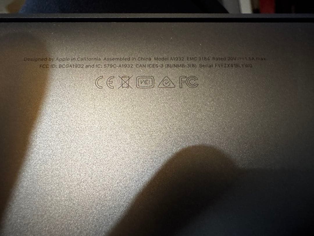 Apple MacBook Air 2019 13インチ