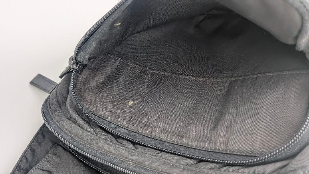 PRADA プラダ ナイロン ショルダーバッグ ブラック 三角ロゴ 正規品