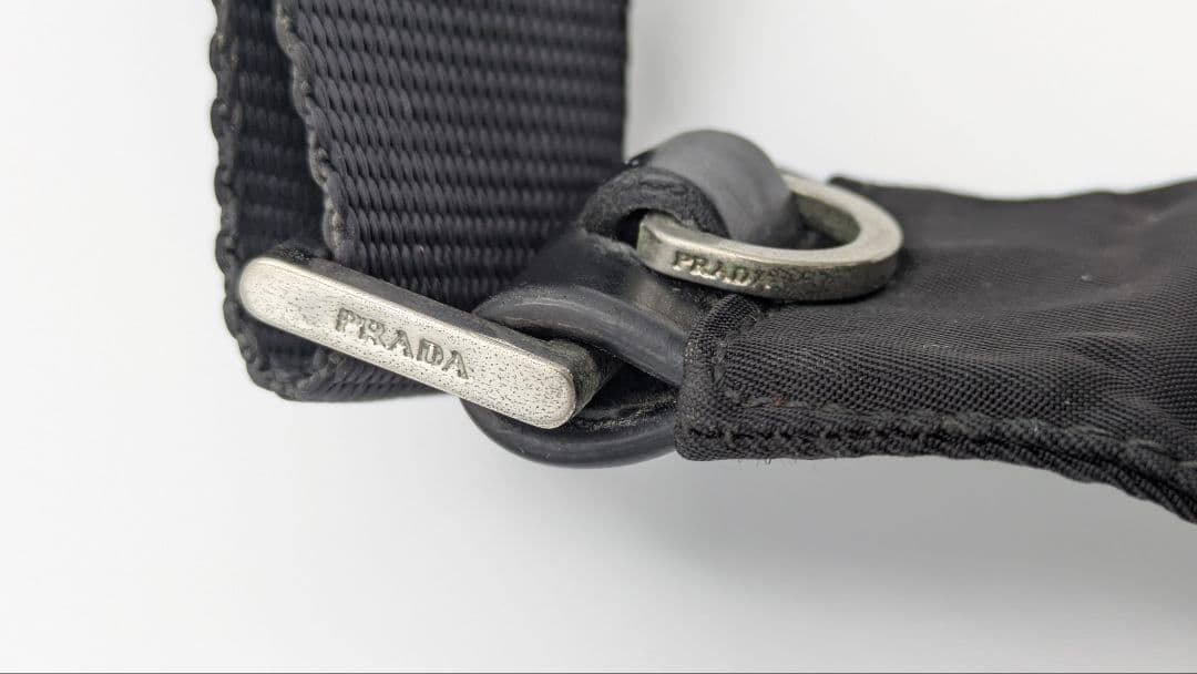 PRADA プラダ ナイロン ショルダーバッグ ブラック 三角ロゴ 正規品