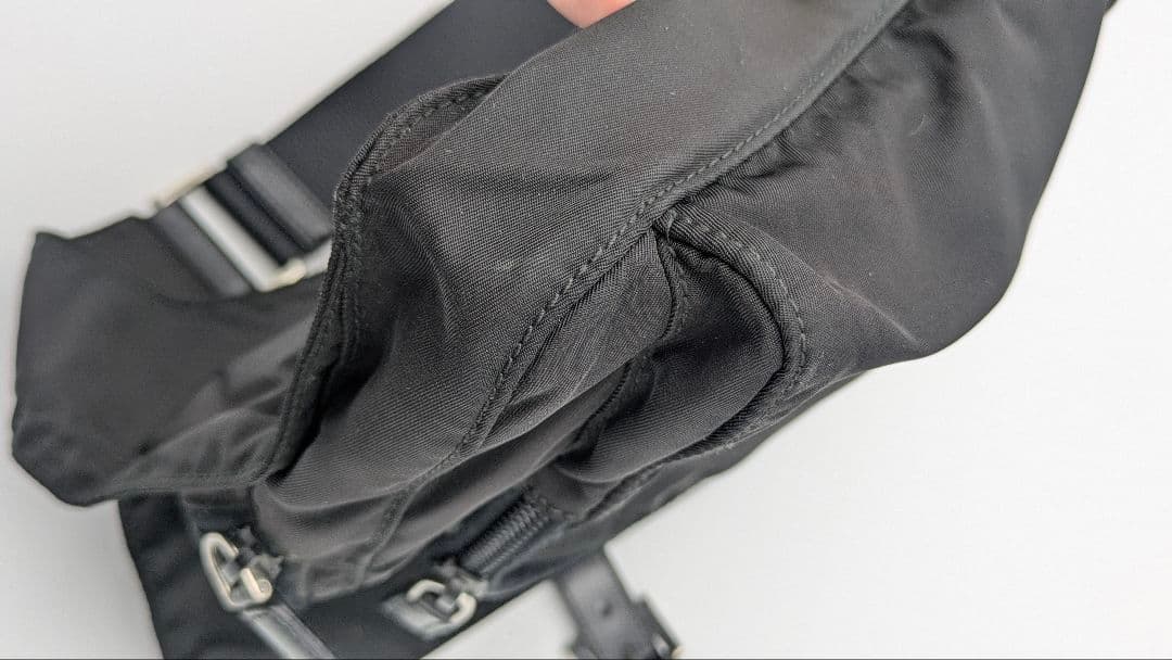PRADA プラダ ナイロン ショルダーバッグ ブラック 三角ロゴ 正規品