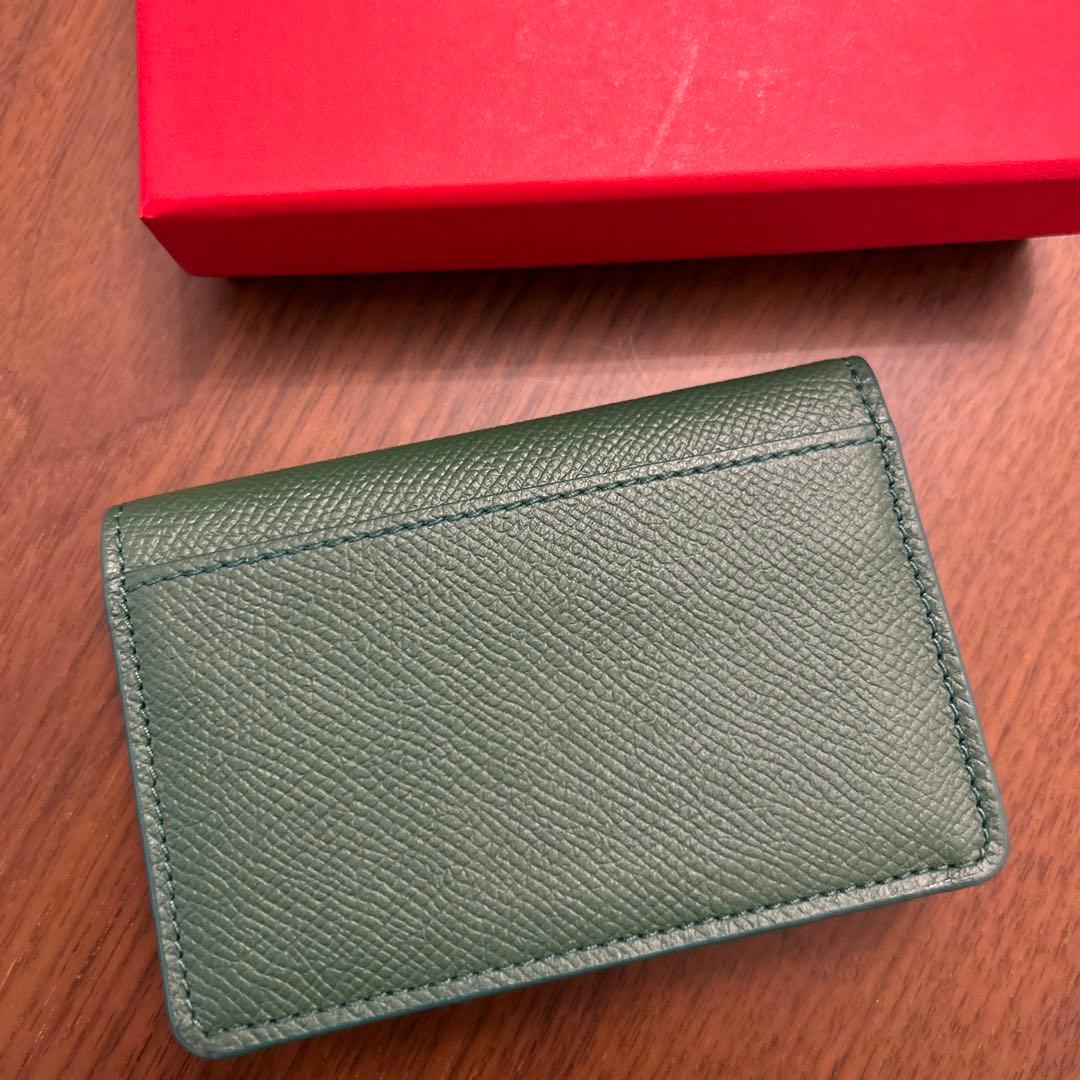 すぃえる　Ferragamo グリーン　名刺入れ