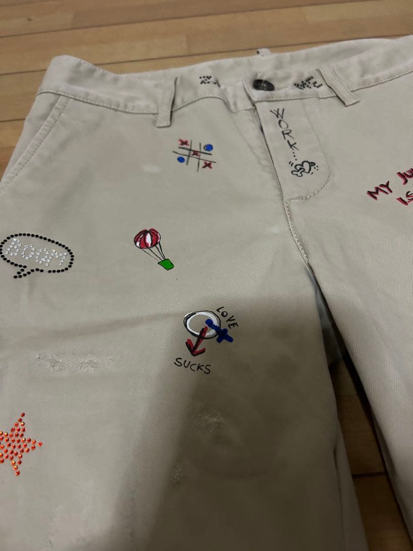 DSQUARED2 刺繍入りベージュチノパン　サイズ36