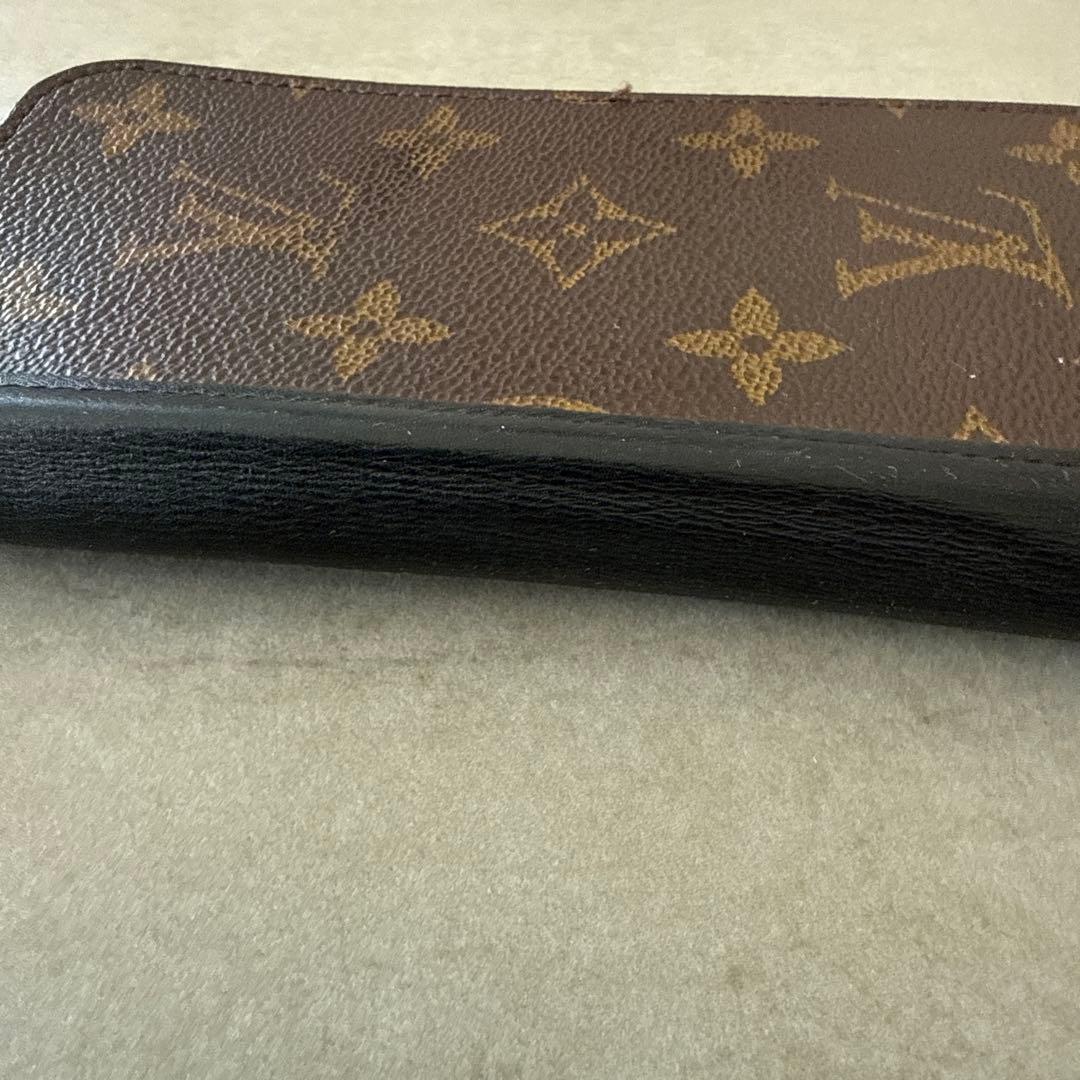 Louis Vuitton 手帳型 iPhoneケース14pro
