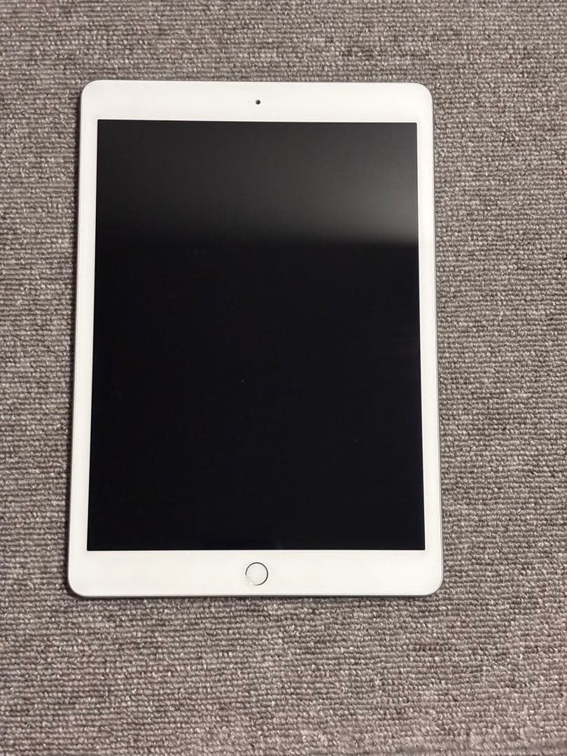 Apple iPad 【第8世代wi-fi 32GB】