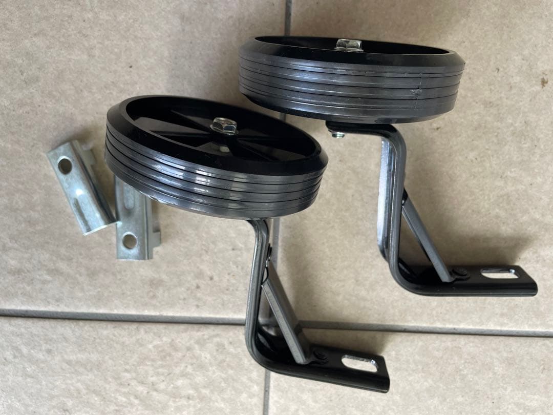 【引き渡し限定】ヨツバサイクル ヒーローレッド 14インチ