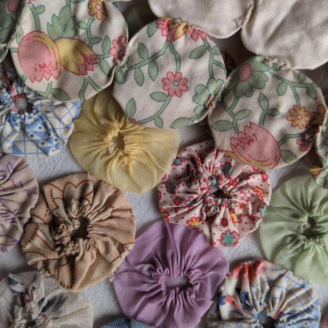 アンティーク ヨーヨーキルト ドイリー 41㎝×41㎝