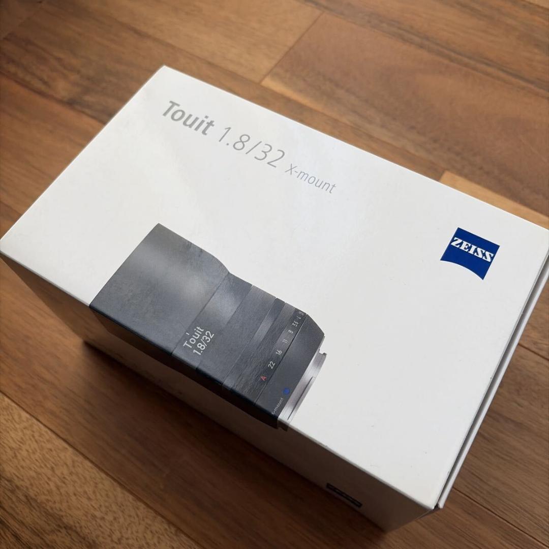 レンズ(単焦点) ZEISS Touit Planar 32mm F1.8 Xmount Fuji