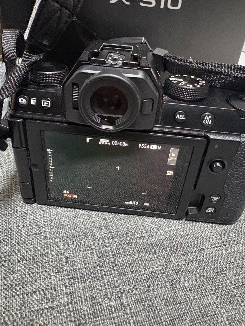 T*a様 FUJIFILM X-S10 ミラーレスカメラ 本体とレンズ付き