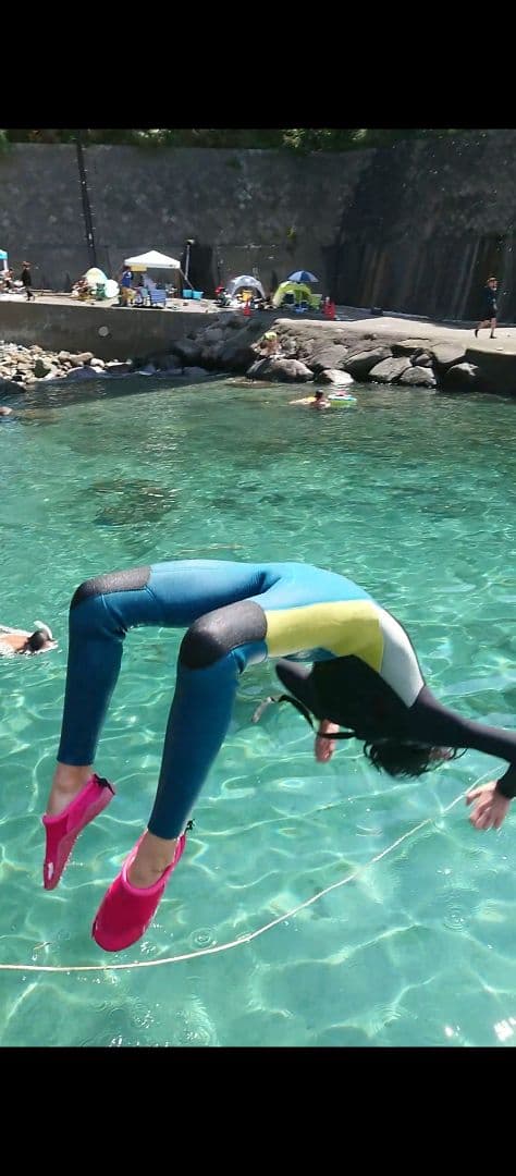 【holly】細身キッズセミドライオーダーウェットスーツ145cmー155cm