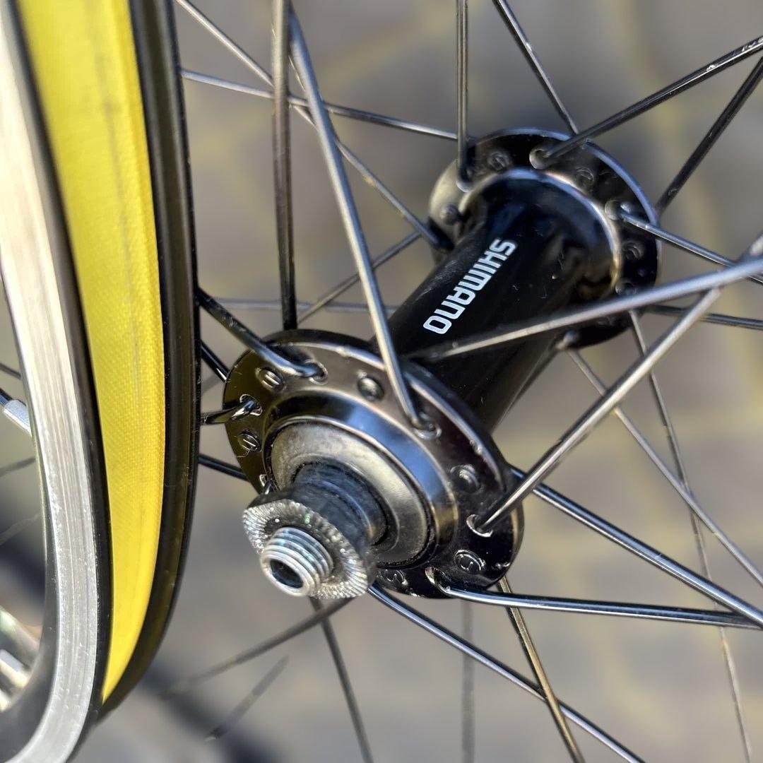 Shimano 700C 完組ホイール 9段ギア　RS400