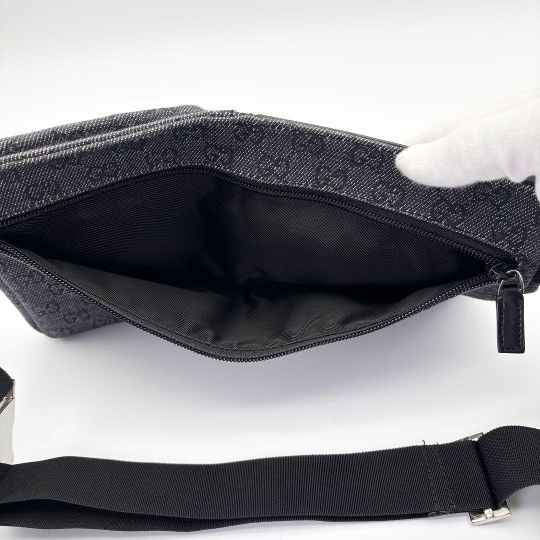 【✨美品、希少✨】　グッチ　ボディーバッグ　GGキャンバス　ネイビー系　紺　金具