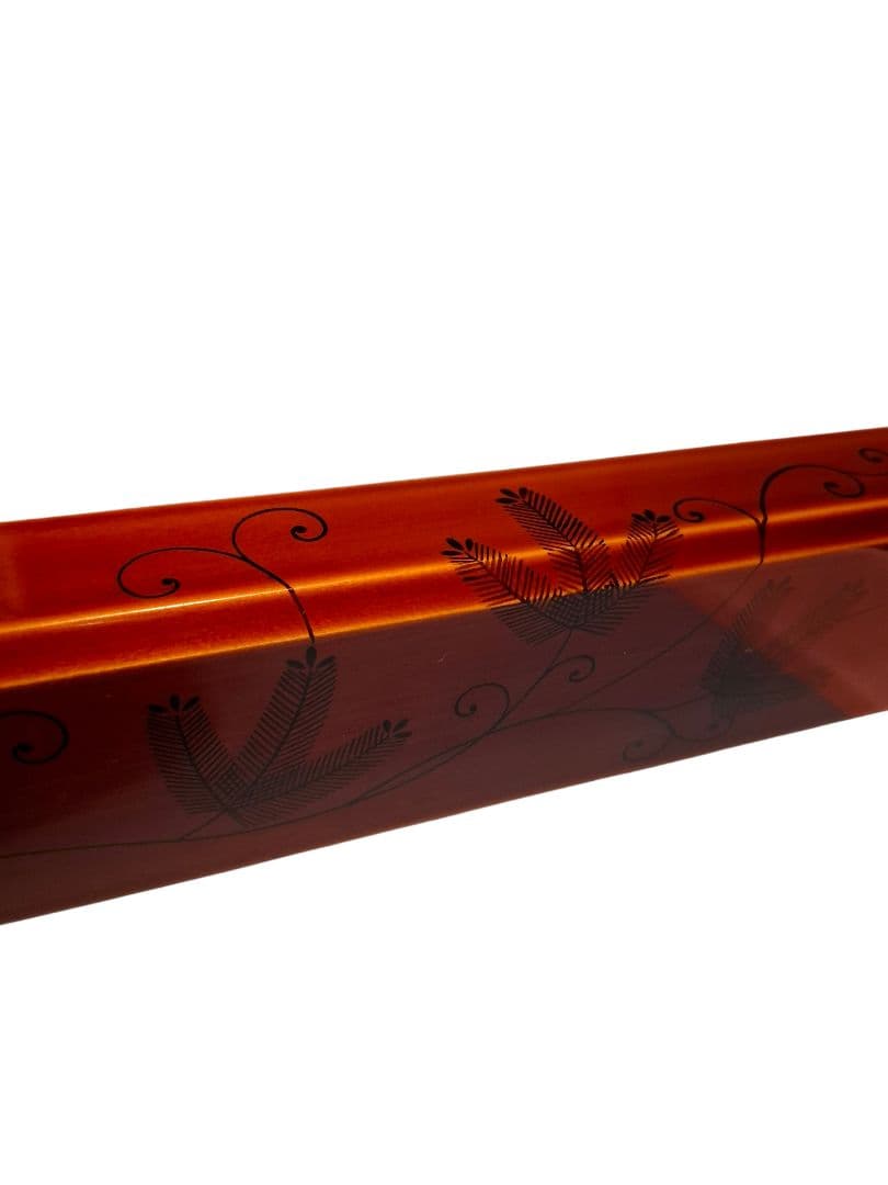 【美品】茶道具 炉縁 羽根唐草 線描 植物文様 溜塗風 42.5cm