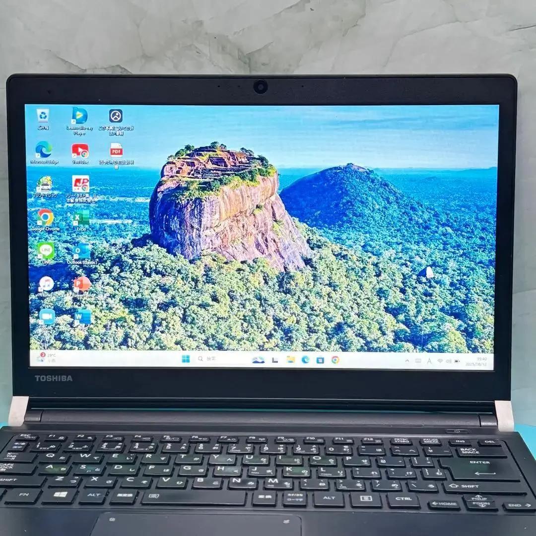 動作良好◎7世代i3★東芝13.3薄型SSDノートPC メモリ8GB★オフィス付